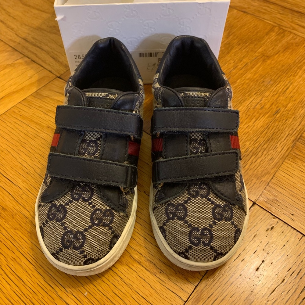 Gucci sneakers boys size 26